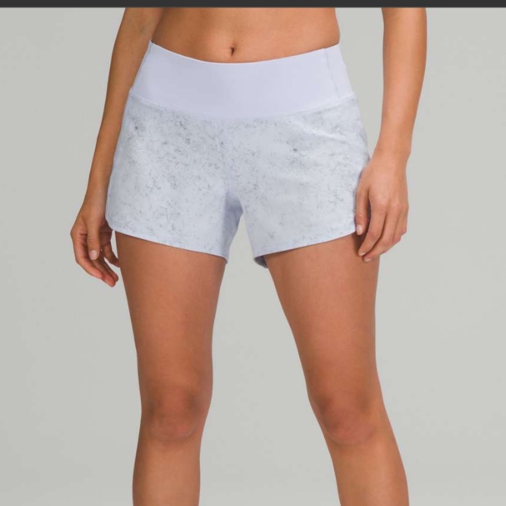Lululemon Speed Up Mid-Rise Lined Short 4" size 2 - Picture 2 of 5